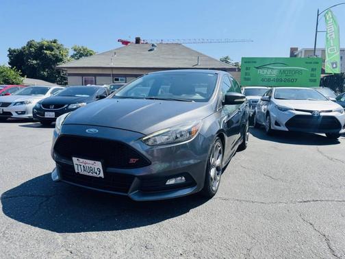2016 Ford Focus ST ST