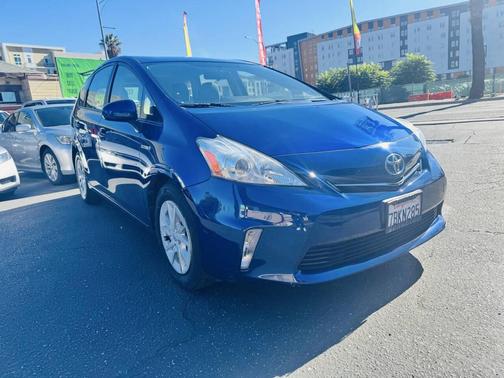 2013 Toyota Prius v Three