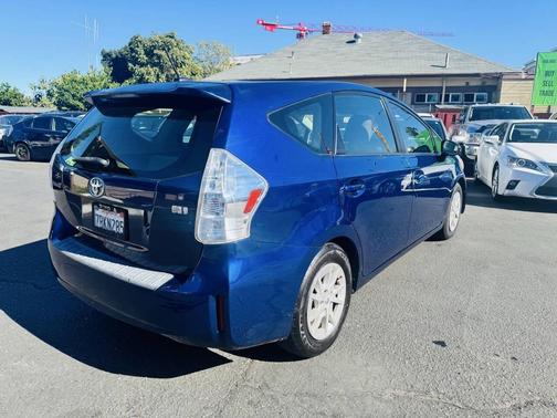 2013 Toyota Prius v Three