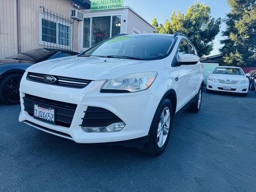 2015 Ford Escape SE