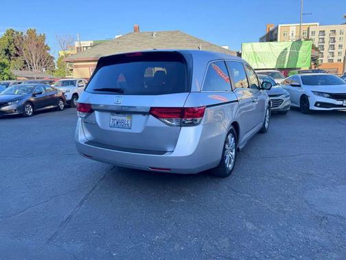 Alabaster Silver Metallic 2014 Honda Odyssey EX-L
