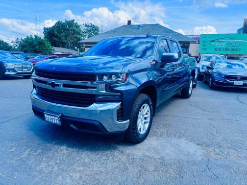 Arrival Blue Metallic 2020 Chevrolet Silverado 1500 LT