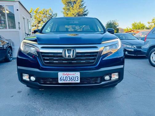 Obsidian Blue Pearl 2018 Honda Ridgeline RTL