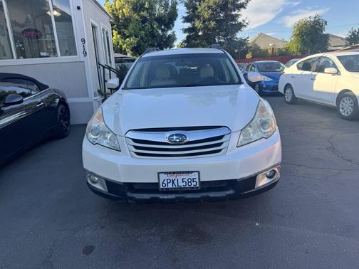 2011 Subaru Outback 2.5 i Premium