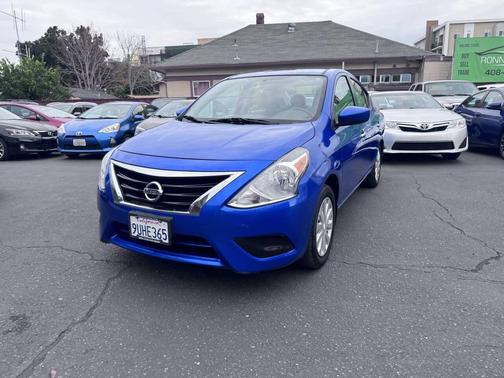 2015 Nissan Versa 1.6 SV
