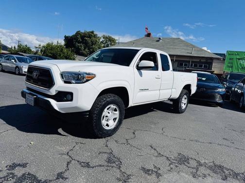 2016 Toyota Tacoma SR5