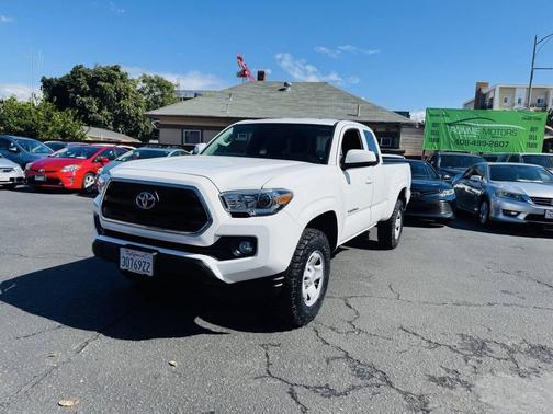 2016 Toyota Tacoma SR5