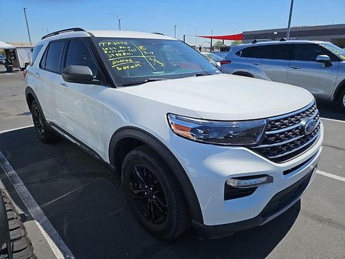 STAR WHITE MET TRI-COAT 2022 Ford Explorer XLT