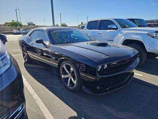 Pitch Black Clearcoat 2015 Dodge Challenger R/T Plus