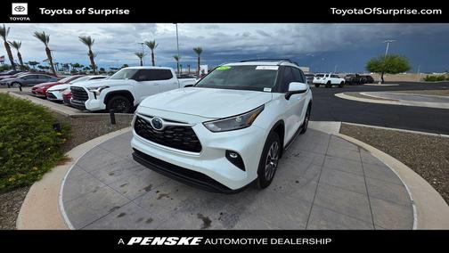 2024 Toyota Highlander Hybrid XLE