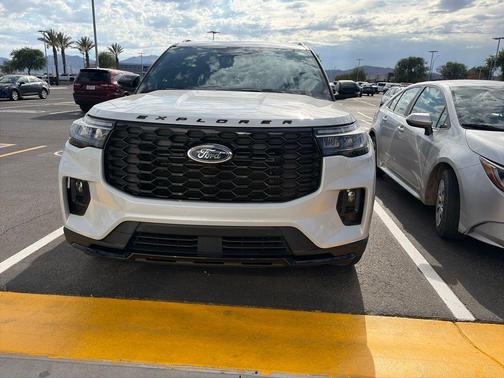 Space White Metallic 2026 Ford Explorer ST-Line