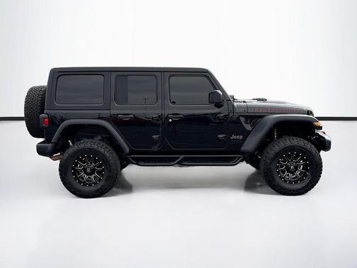 Black Clearcoat 2022 Jeep Wrangler Unlimited Rubicon