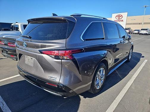 2024 Toyota Sienna Limited