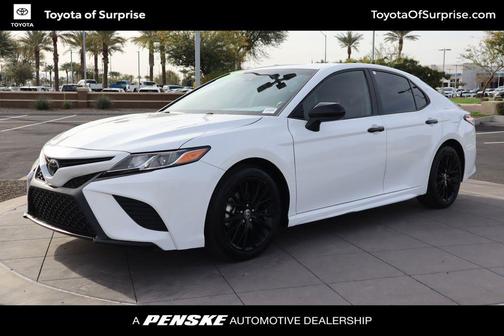 2020 Toyota Camry SE