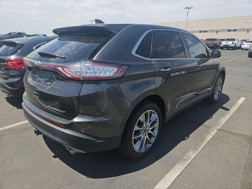 Magnetic Metallic 2018 Ford Edge Titanium