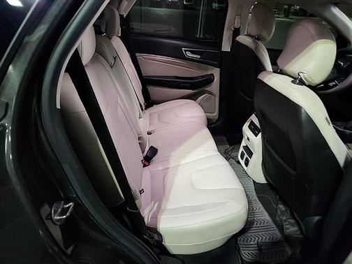 Magnetic Metallic 2018 Ford Edge Titanium
