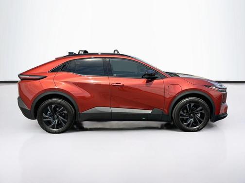 Tandoori 2026 Toyota C-HR SE