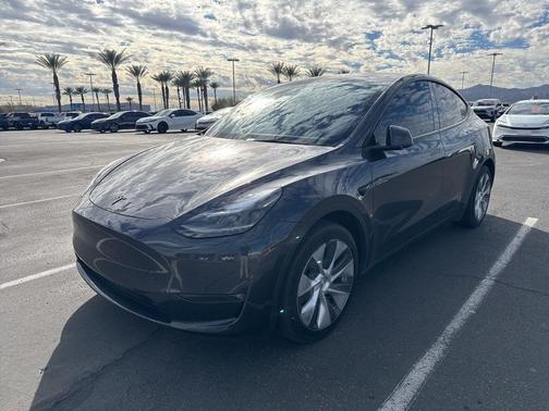 2024 Tesla Model Y Long Range Dual Motor All-Wheel Drive