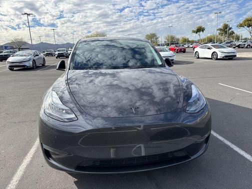 2024 Tesla Model Y Long Range Dual Motor All-Wheel Drive