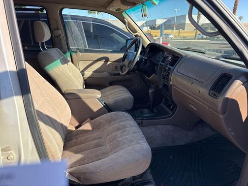 1999 Toyota 4Runner Base