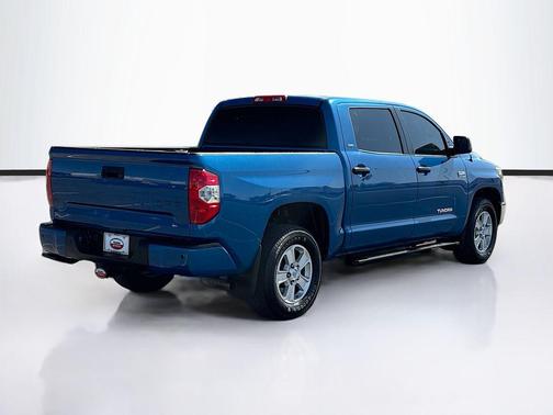 Blazing Blue Pearl 2018 Toyota Tundra SR5