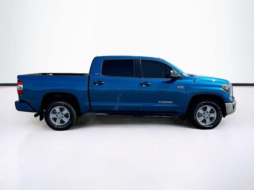 Blazing Blue Pearl 2018 Toyota Tundra SR5