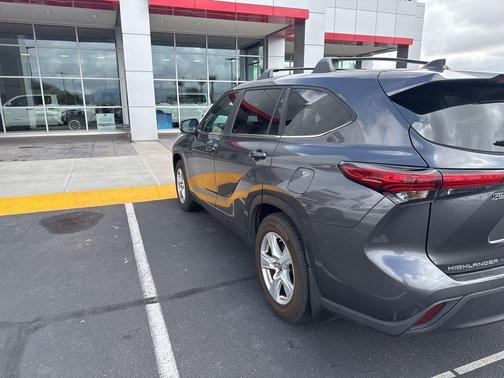 2023 Toyota Highlander L