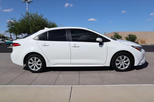 2023 Toyota Corolla Hybrid LE