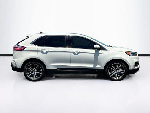 STAR WHITE 2020 Ford Edge Titanium