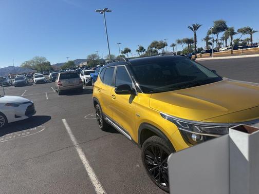 2022 Kia Seltos Nightfall Edition