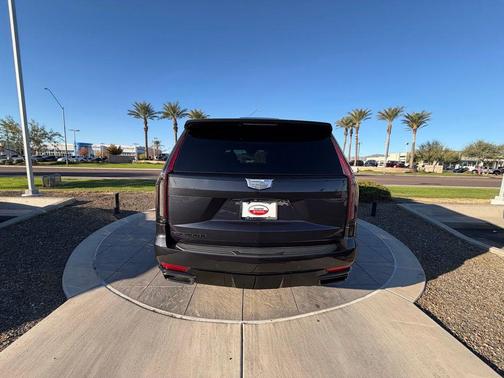 2023 Cadillac Escalade ESV Sport Platinum