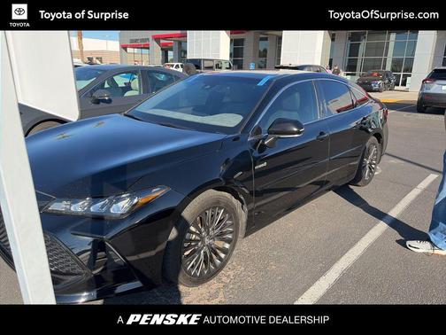 2019 Toyota Avalon Hybrid XLE Plus