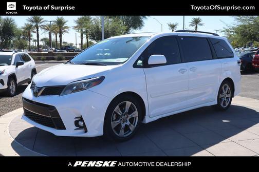 2019 Toyota Sienna SE