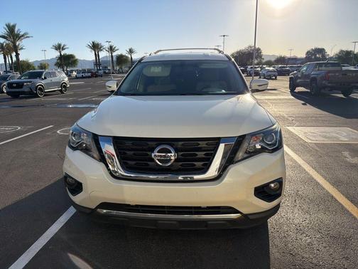 Pearl White 2017 Nissan Pathfinder SV
