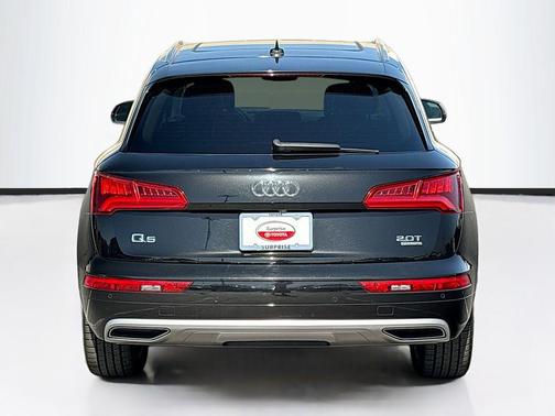 Black Metallic 2018 Audi Q5 2.0T Tech Premium