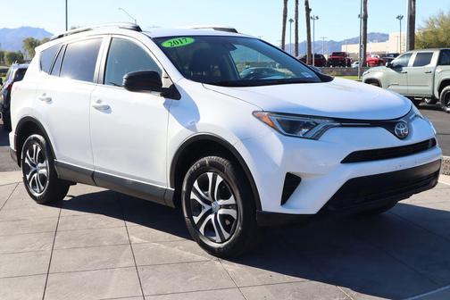 2017 Toyota RAV4 LE
