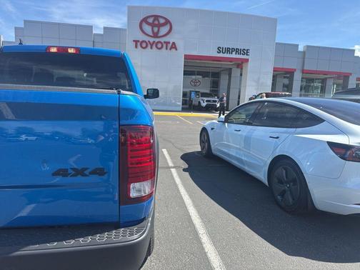 2022 RAM 1500 Classic Warlock Quad Cab 4x4 6'4' Box