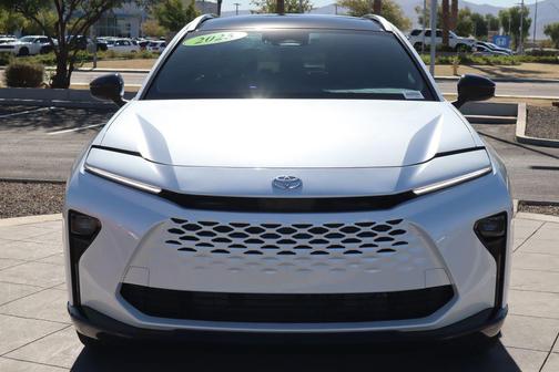 2025 Toyota Crown Signia Limited