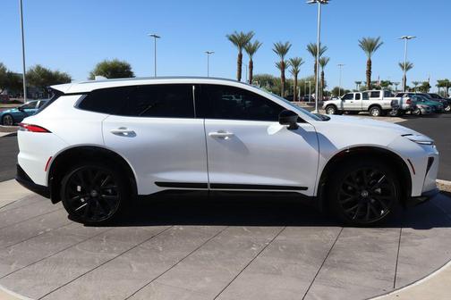 2025 Toyota Crown Signia Limited