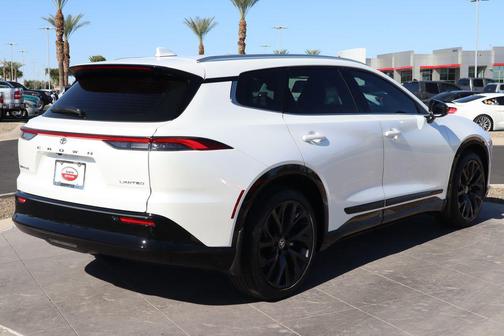 2025 Toyota Crown Signia Limited