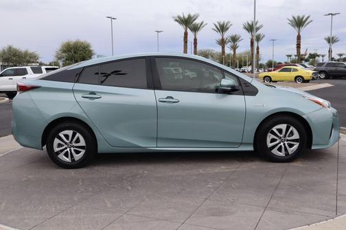 2016 Toyota Prius Three