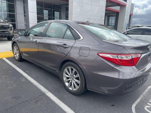 2015 Toyota Camry Hybrid XLE
