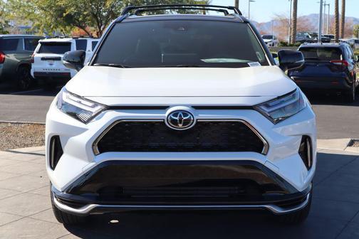 2025 Toyota RAV4 Hybrid SE