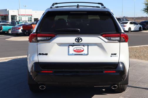 2025 Toyota RAV4 Hybrid SE