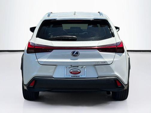 Eminent White Pearl 2020 Lexus UX 250h Base
