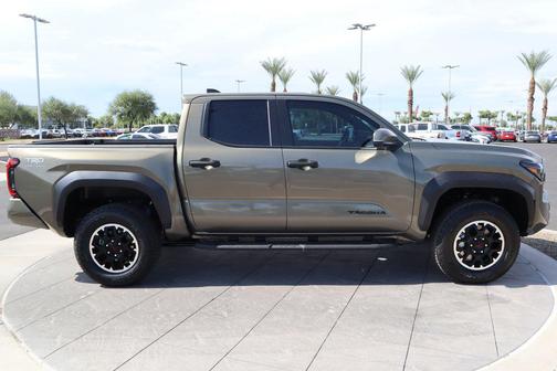2025 Toyota Tacoma TRD Off Road