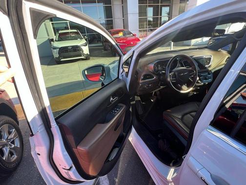 2020 Chrysler Pacifica Limited