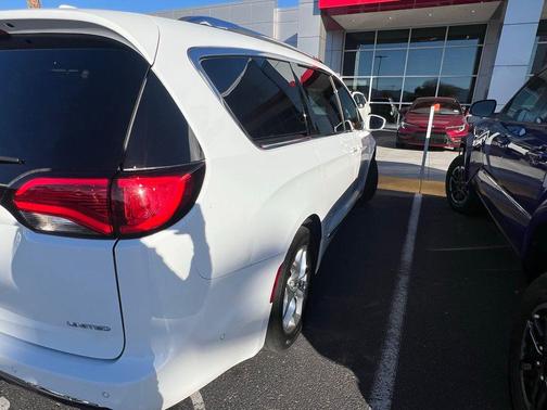 2020 Chrysler Pacifica Limited