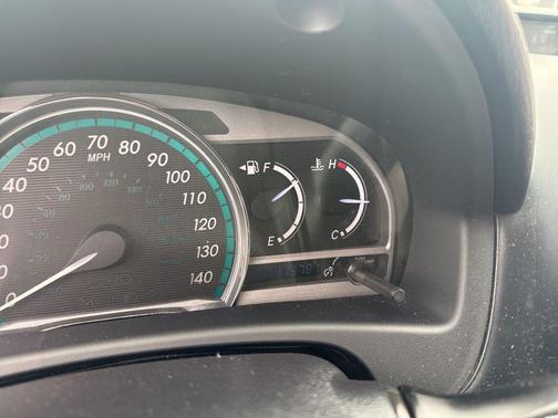 Classic Silver Metallic 2014 Toyota Venza XLE