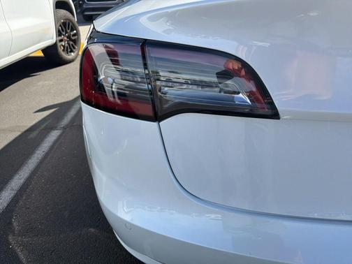 2022 Tesla Model 3 Standard Range